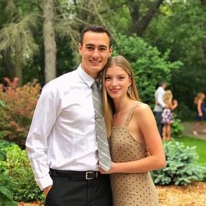 Meet your Posher, Rachel